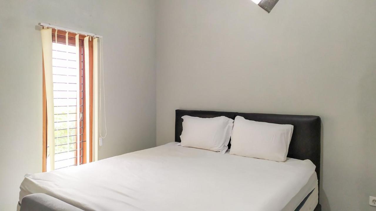 Omah Leren Mitra Reddoorz Near Gembiraloka Zoo Yogyakarta Hotel Екстериор снимка