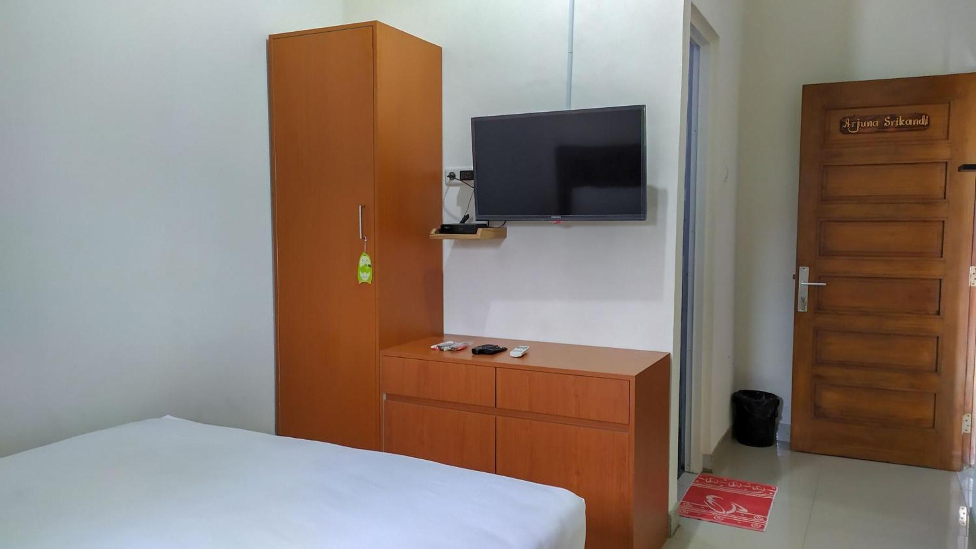Omah Leren Mitra Reddoorz Near Gembiraloka Zoo Yogyakarta Hotel Екстериор снимка