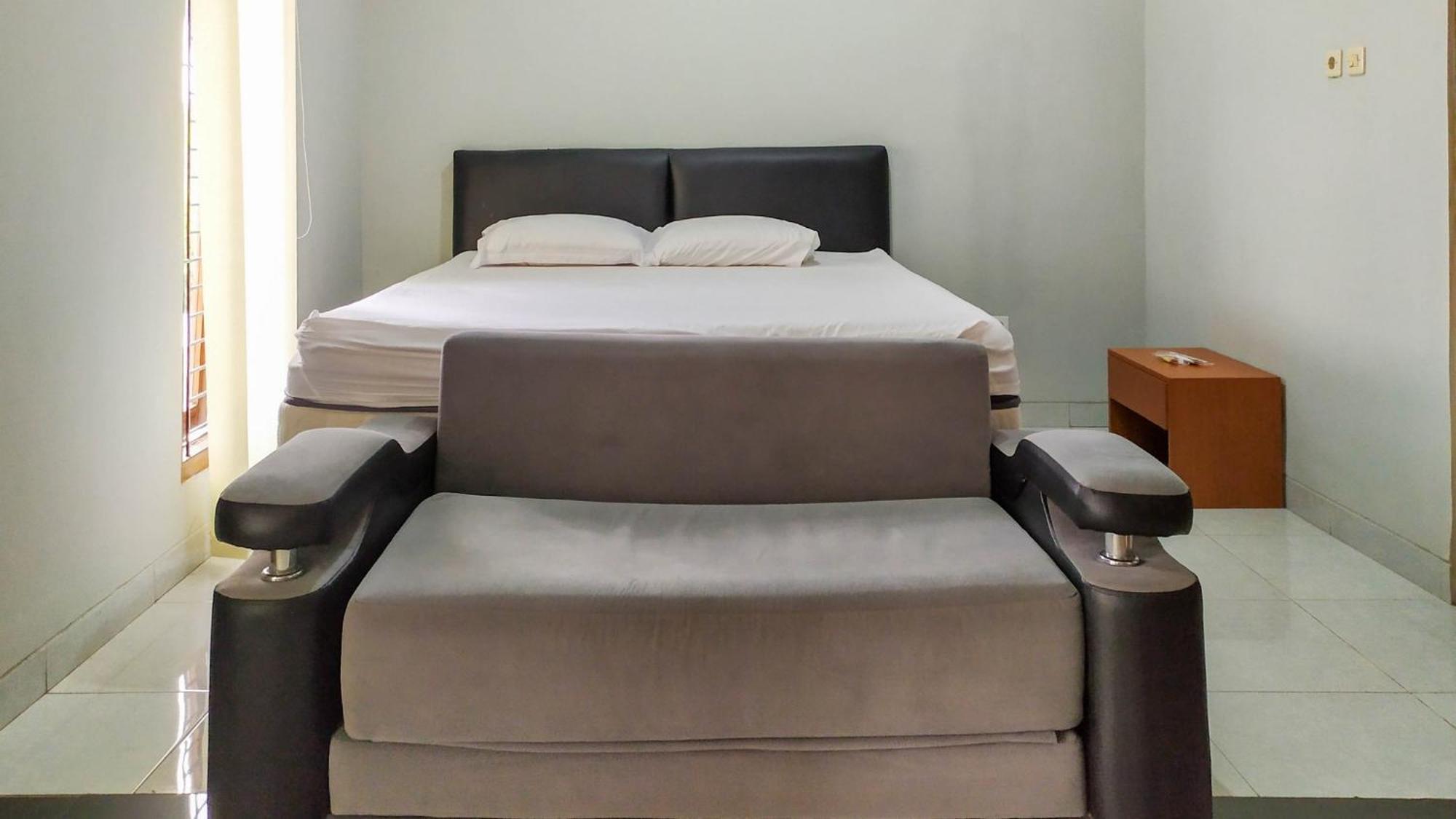 Omah Leren Mitra Reddoorz Near Gembiraloka Zoo Yogyakarta Hotel Екстериор снимка